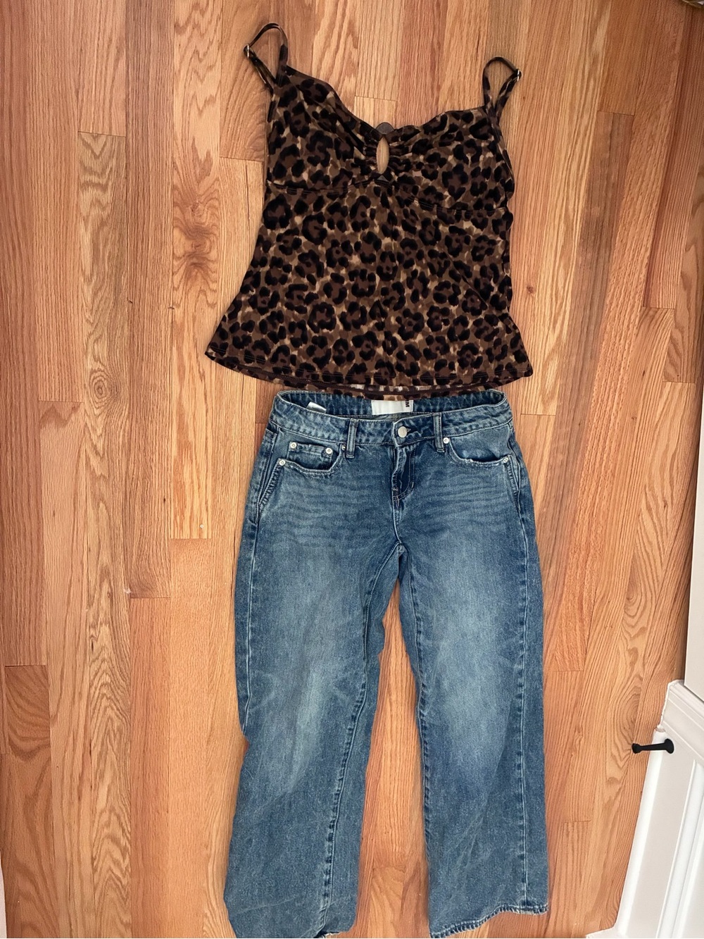 Ralph Lauren Brown Leopard Print Camisole with Front Keyhole - Picture 4 of 4
